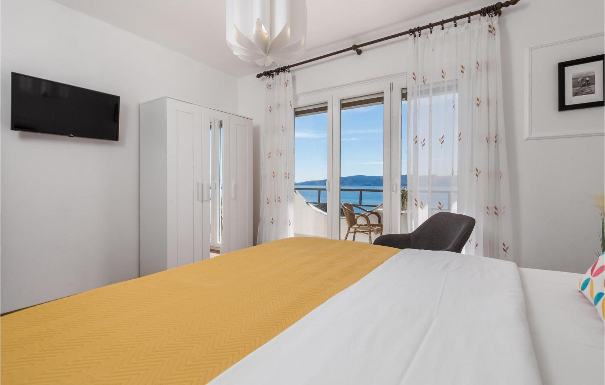 4 Bedroom Awesome Apartment In สเวติยูไร ภายนอก รูปภาพ